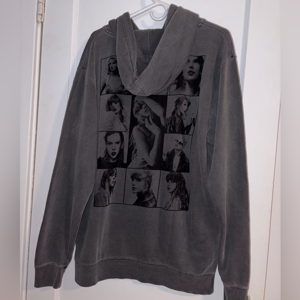 Taylor swift nwot L Gray Graphic Hoodie